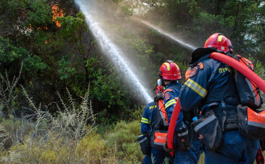 Καβάλα: Οριοθετήθηκε η φωτιά που ξέσπασε σε αγροτοδασική έκταση στην περιοχή Λεύκη