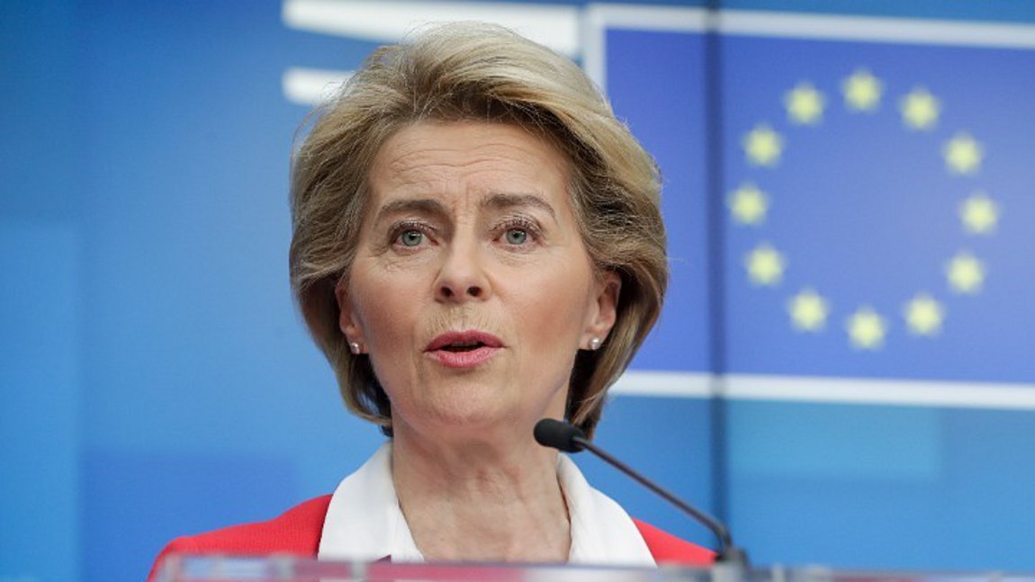 Φον ντερ Λάιεν: Η ΕΕ θα συνεχίσει να στηρίζει τον ελληνικό λαό