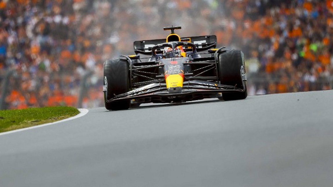 Οι… διακοπές δεν επηρέασαν τον Φερστάπεν