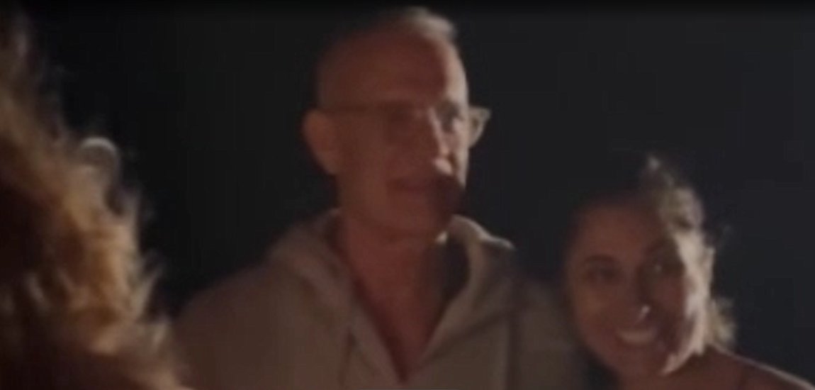 Στην Κάρπαθο «βολτάρει» ο Τομ Χάνκς-BINTEO