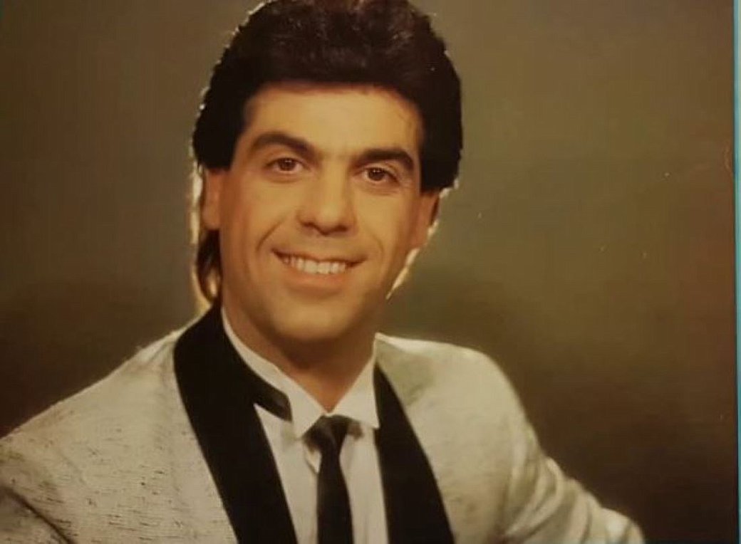 Πέθανε ο τραγουδιστής Τόλης Τσιμογιάννης