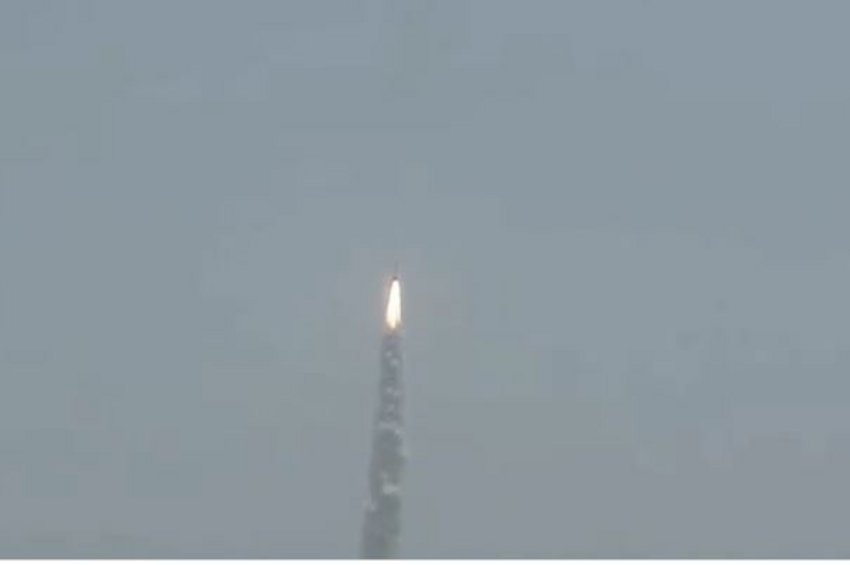Ινδία: Η Διαστημική Υπηρεσία εκτόξευσε όχημα διαστημικής παρατήρησης για τη μελέτη του ήλιου