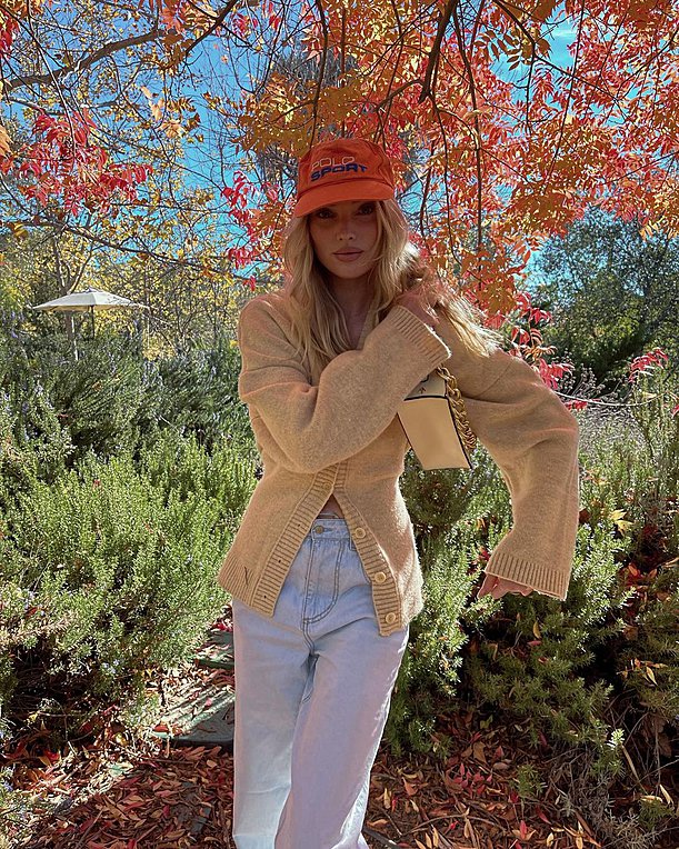 Η θερμοκρασία πέφτει το cardigan επιστρέφει