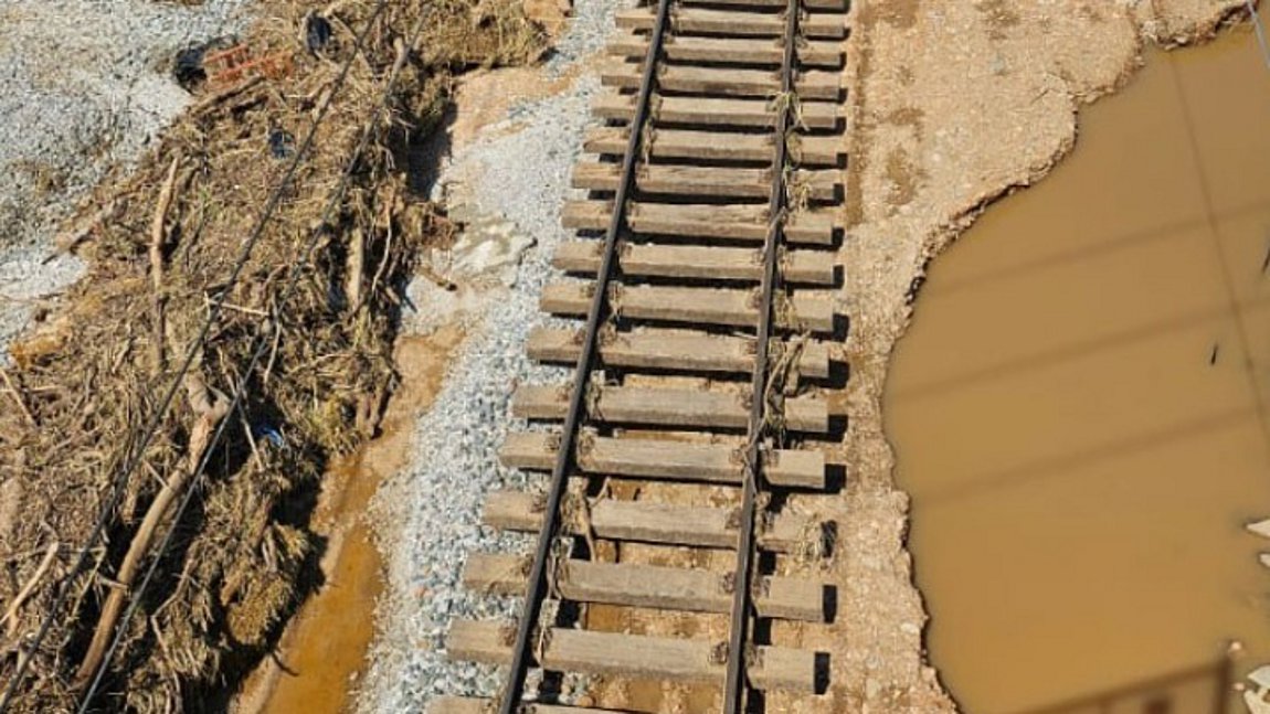 Κακοκαιρία «Daniel»: Καταστροφές σε 50 χλμ σιδηροδρομικού δικτύου