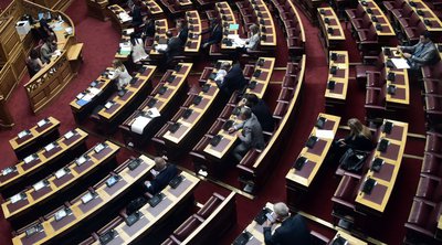 Βουλή: Πρώτη επίσημη κοινοβουλευτική διαφοροποίηση στην πολιτική ΣΥΡΙΖΑ, των 10 από τους 11 που ανεξαρτητοποιήθηκαν