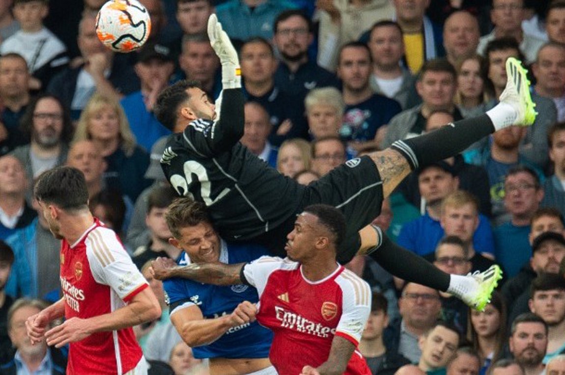 Τέταρτο «τρίποντο» με Τροσάρ η Άρσεναλ