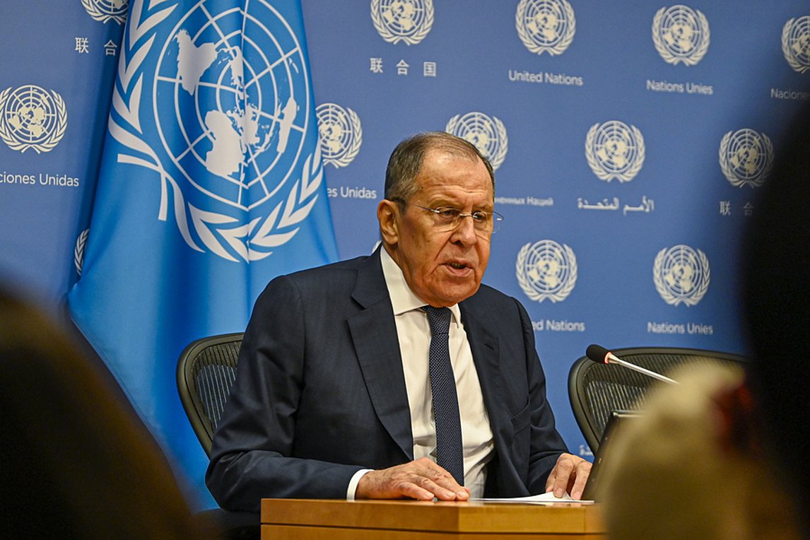 ΟΗΕ: «Οι Δυτικοί πολεμούν απευθείας τη Ρωσία στην Ουκρανία», δηλώνει ο Λαβρόφ