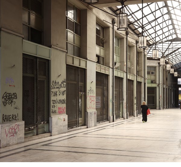 Έρευνα: Στο 22,9% του συνόλου φθάνουν τα κενά ή αδιάθετα καταστήματα στο κέντρο της Αθήνας 
