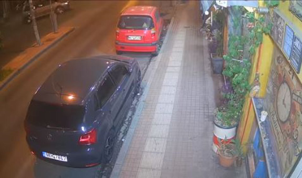 Θεσσαλονίκη: Αυτοκίνητο χτυπά και εγκαταλείπει οδηγό μηχανής – BINTEO