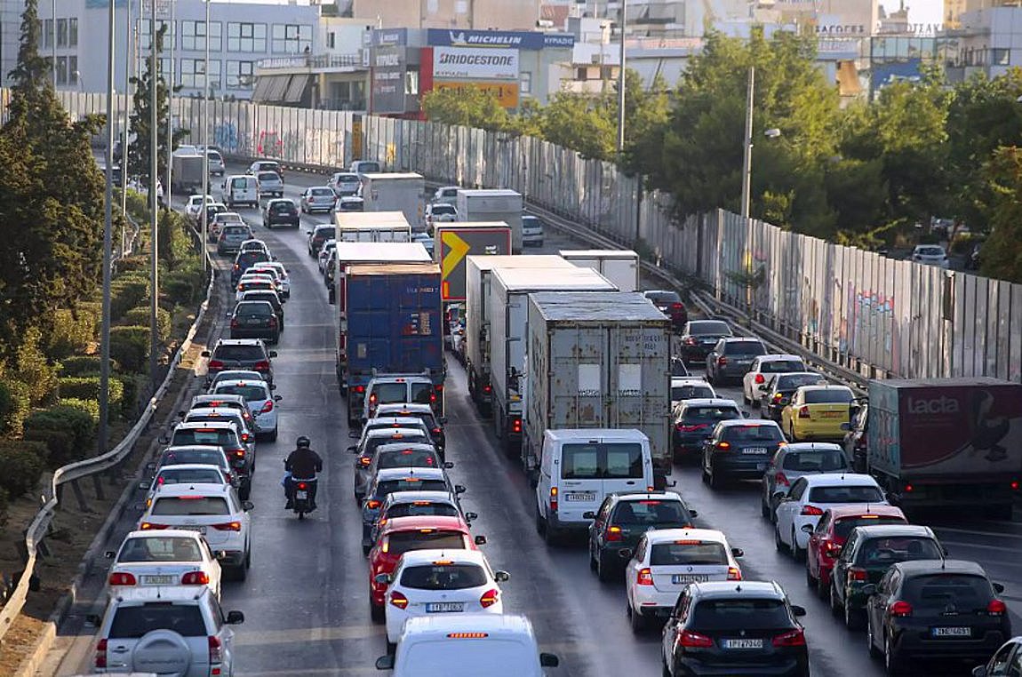 «Έμφραγμα» και στα δύο ρεύματα του Κηφισού – Μεγάλες καθυστερήσεις στην κυκλοφορία