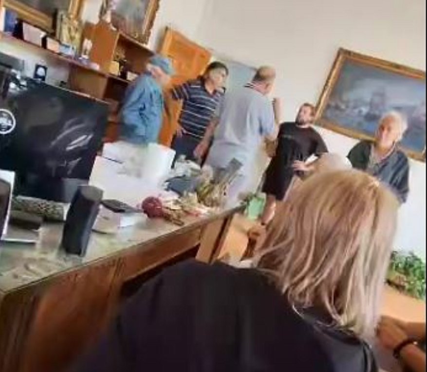 Αχιλλέας Μπέος: Συζητήσαμε και λύσαμε την παρεξήγηση – BINTEO