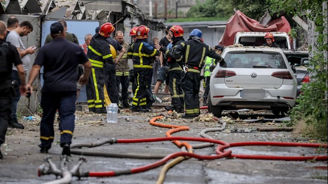 Μπαράζ επιθέσεων από drones σε Ουκρανία και Ρωσία