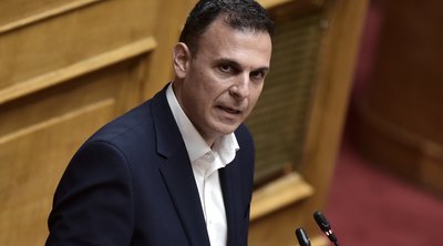 Καραμέρος: Επίμονος κηπουρός των υπερκερδών του καρτέλ των τραπεζών ο κ. Στουρνάρας