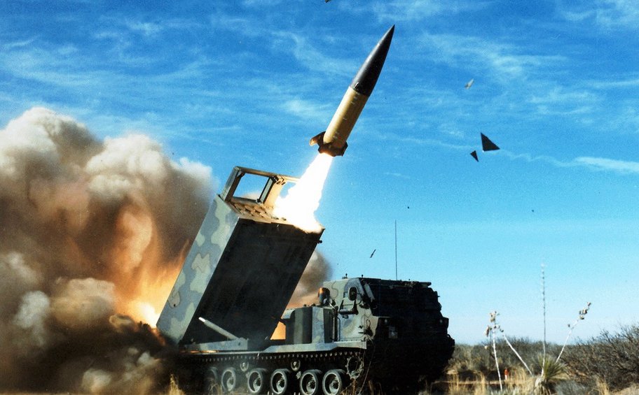 Η Ουκρανία επιτέθηκε στην υπό ρωσική κατοχή Κριμαία με πυραύλους μεγάλου βεληνεκούς