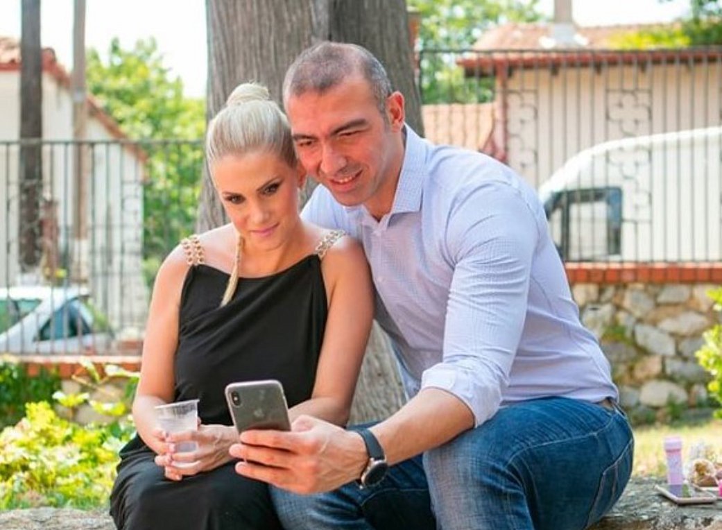 Δώρα Τσαμπάζη: Συγκλονίζει έναν χρόνο μετά τον θάνατο του Αλέξανδρου Νικολαϊδη – «Πίστευα ότι έχω όγκο στον εγκέφαλο»