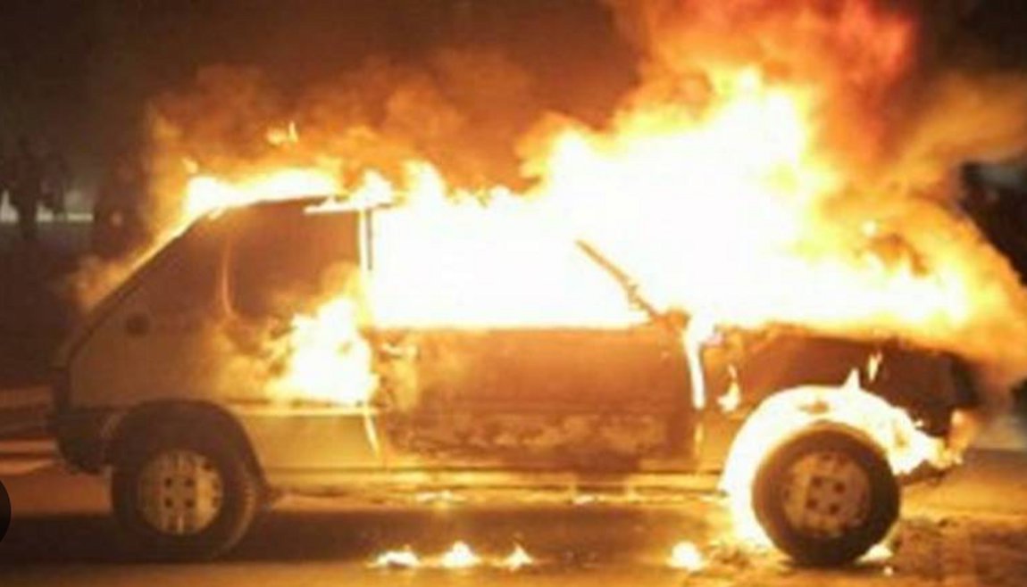 Βόλος: Βρέθηκε απανθρακωμένη σορός άνδρα σε φλεγόμενο αυτοκίνητο