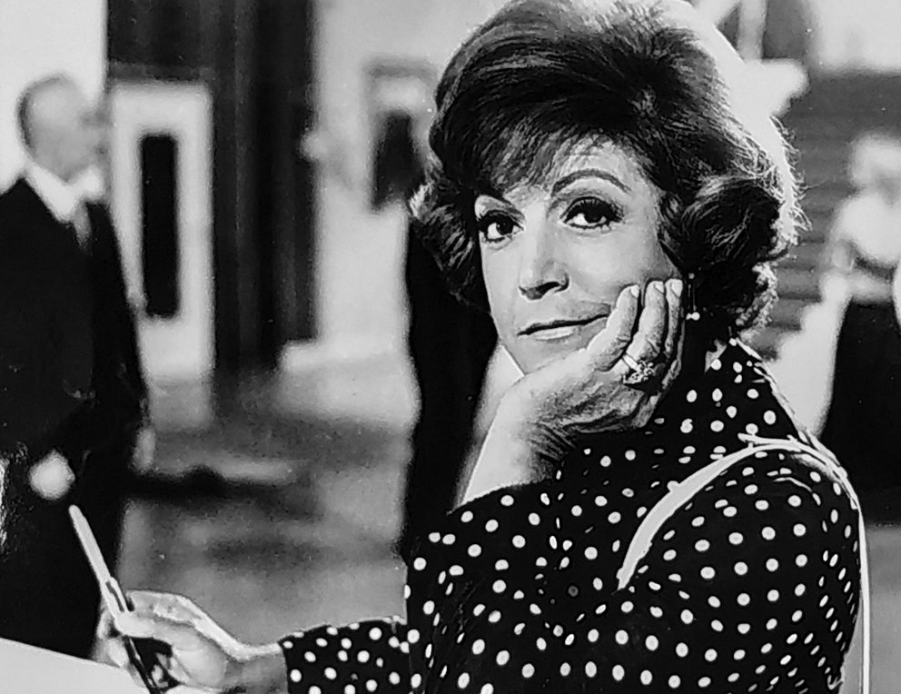 Ρένα Βλαχοπούλου: Αγνώριστη στα νιάτα της – Σπάνια φωτογραφία