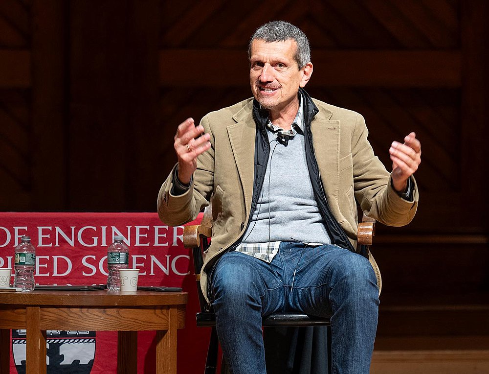 F1: «Γύρισε το μονοθέσιο και βρήκε το καπάκι»