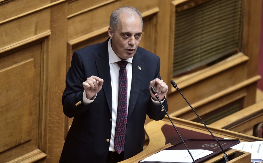 Βελόπουλος: Προσβλητικές οι δηλώσεις του πρωθυπουργού για καλές θέσεις εργασίας και υψηλές αμοιβές