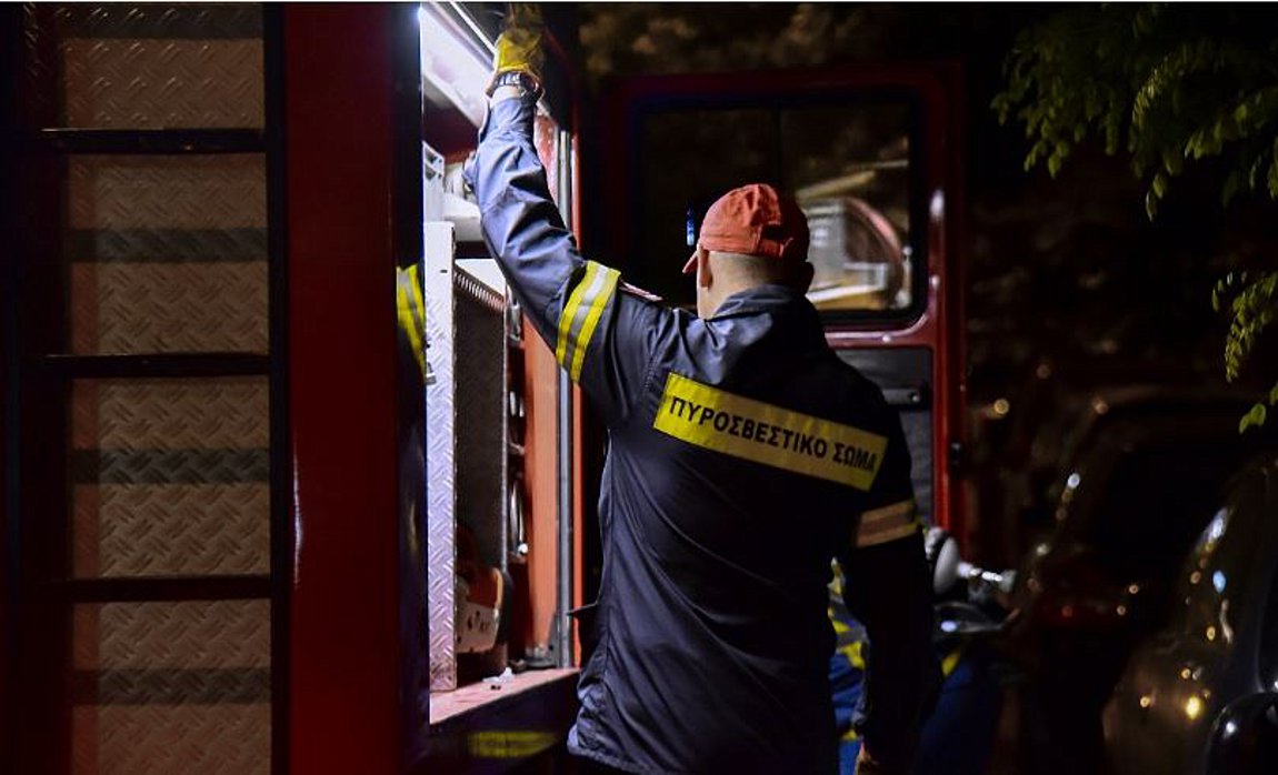Πέλλα: Στις φλόγες μονοκατοικία τα ξημερώματα – Στο νοσοκομείο ένα άτομο