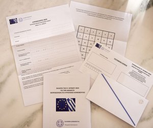 Επιστολική ψήφος: Αναλυτικά η διαδικασία για Ελλάδα και εξωτερικό - Οι άξονες του νομοσχεδίου και οι προθεσμίες για τις αιτήσεις
