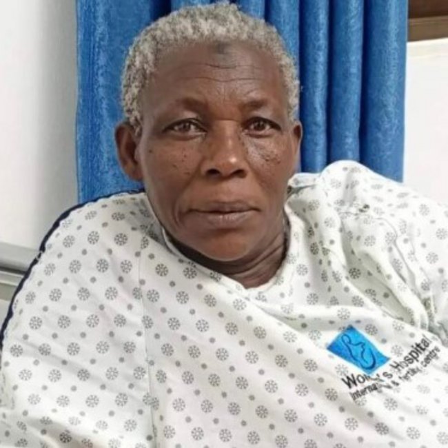 Ουγκάντα: Γέννησε δίδυμα στα 70 της –Απογοητευμένη με τον σύντροφο της