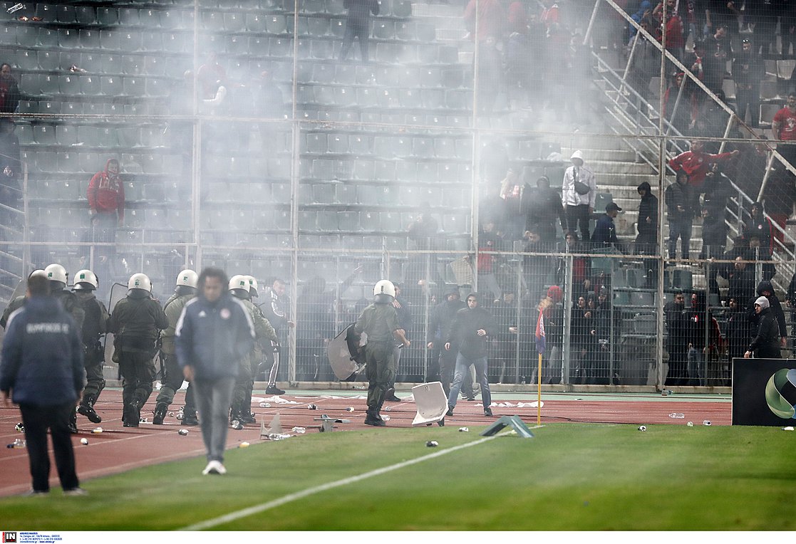 Βόλος-Ολυμπιακός: Η ανακοίνωση της αστυνομίας για τα επεισόδια στο Πανθεσσαλικό