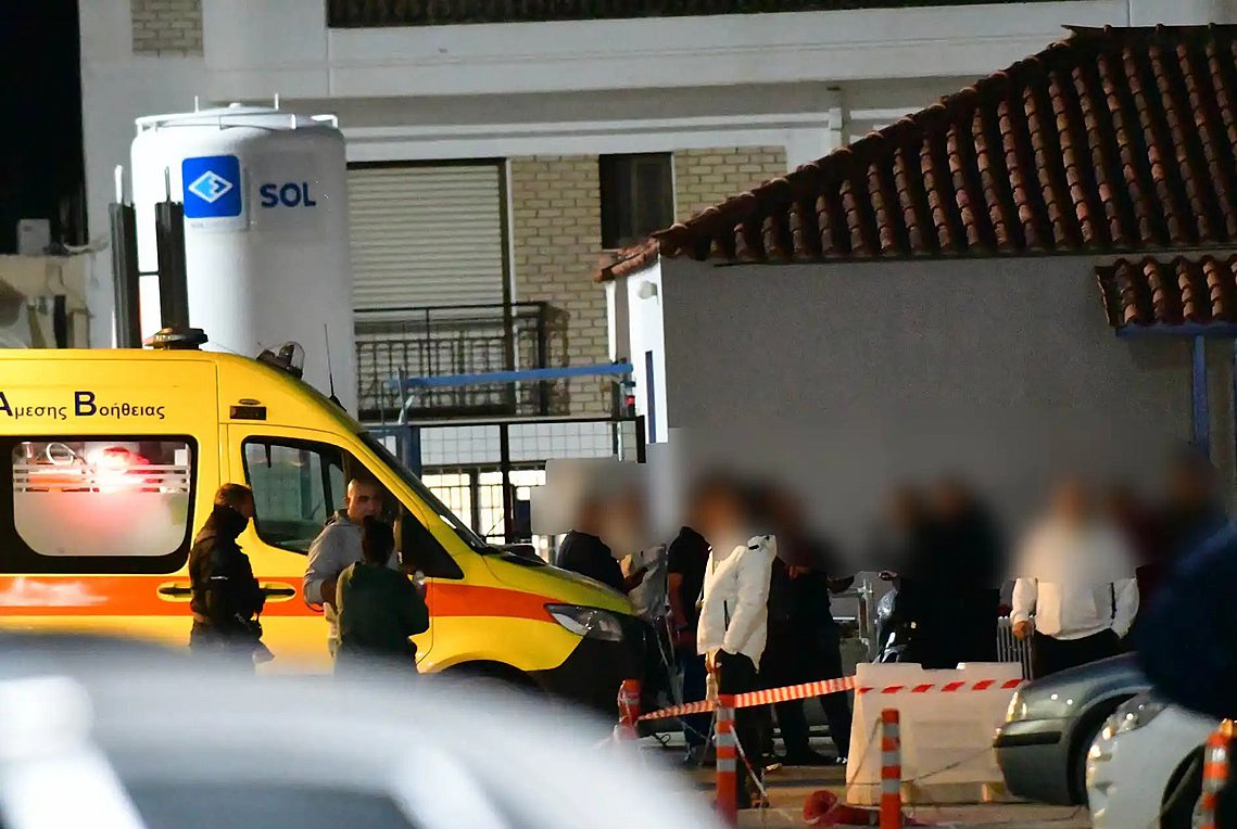 Ναύπλιο: Δυο τραυματίες από πυροβολισμούς σε καταυλισμό ρομά