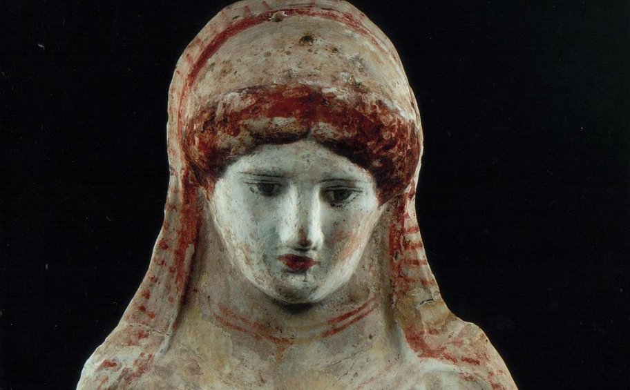 Εντυπωσιάζει η γυναικεία μορφή που ανακαλύφθηκε στην Αμφίπολη