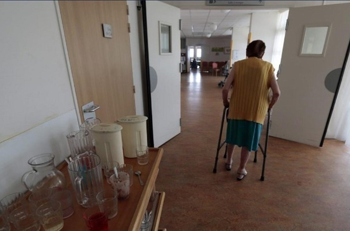 Ηράκλειο: 92χρονη ήπιε καθαριστικό αντί για νερό και κατέληξε-Συνελήφθη ο υπεύθυνος