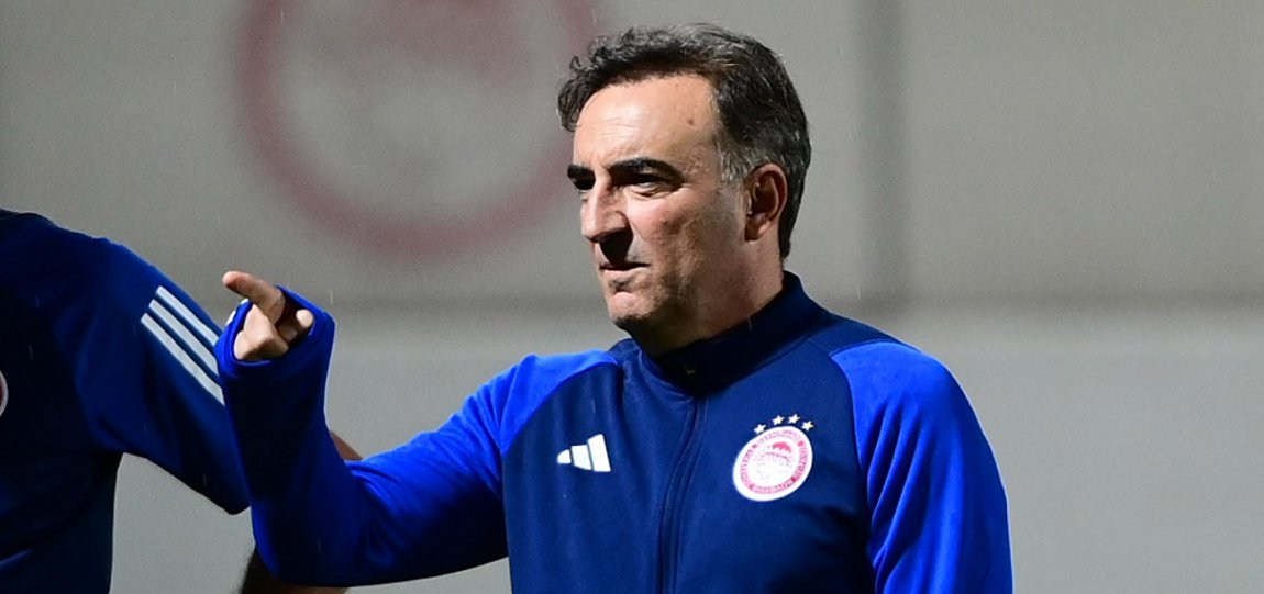 Συνάντηση Καρβαλιάλ με τους αρχηγούς του Ολυμπιακού – Έμφαση στην άμυνα