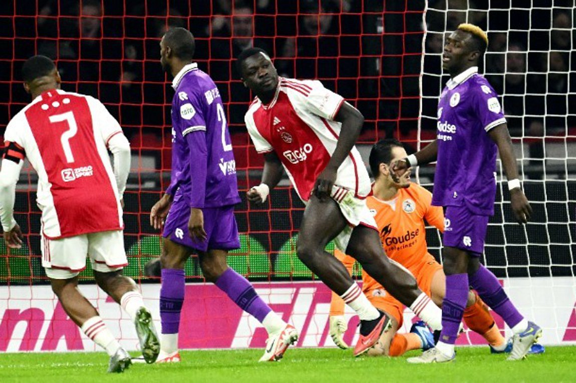 «Εκτόξευση» Άγιαξ με Φαν’τ Σίπ