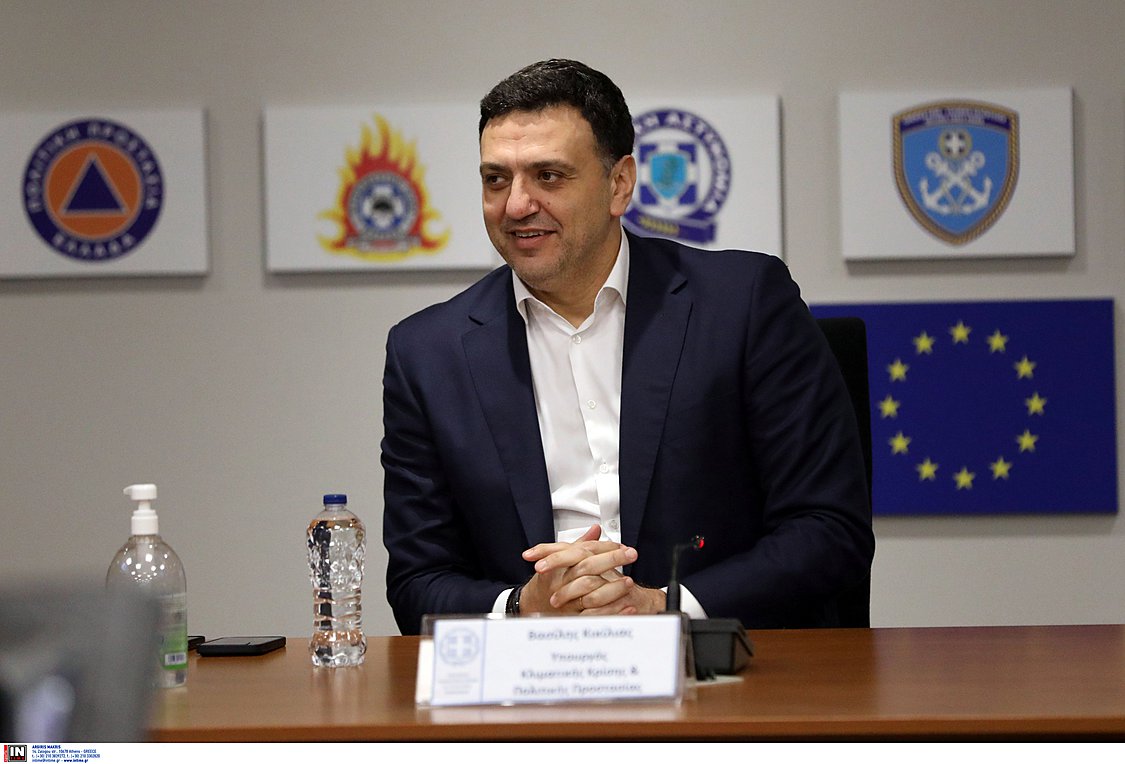 Κικίλιας: Με 990 νέα στελέχη ενισχύεται το Πυροσβεστικό σώμα