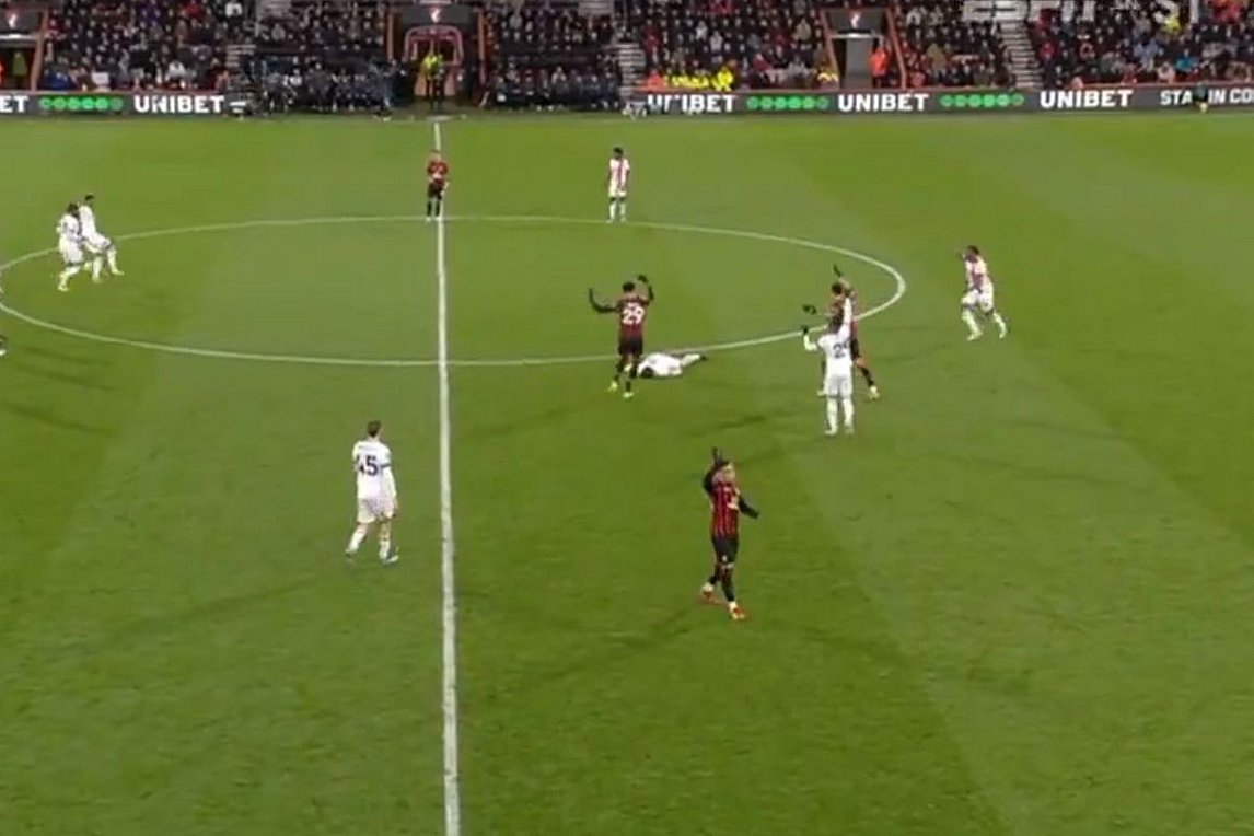 Μπόρνμουθ-Λούτον: Κατέρρευσε ο Λόκιερ, διακόπηκε το ματς