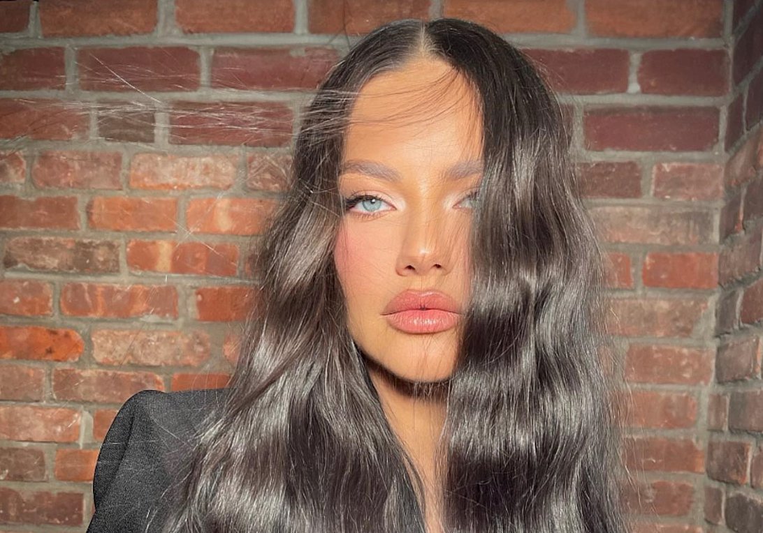 Adriana Lima: Έπαθε σοκ από την εμφάνισή της – «Αυτή δεν είμαι εγώ»