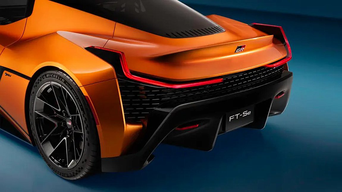 Toyota: Ηλεκτρικά αλλά με… μηχανικό ήχο