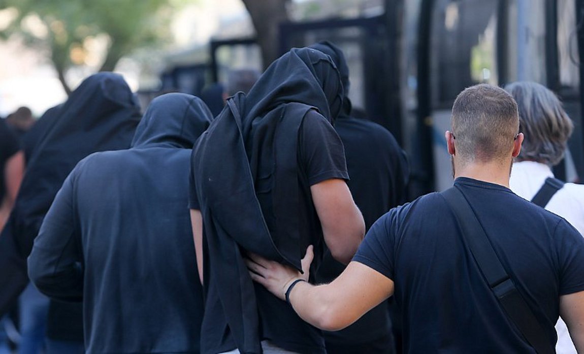 Δολοφονία Μιχάλη Κατσούρη: Ελεύθεροι οι 105 κατηγορούμενοι