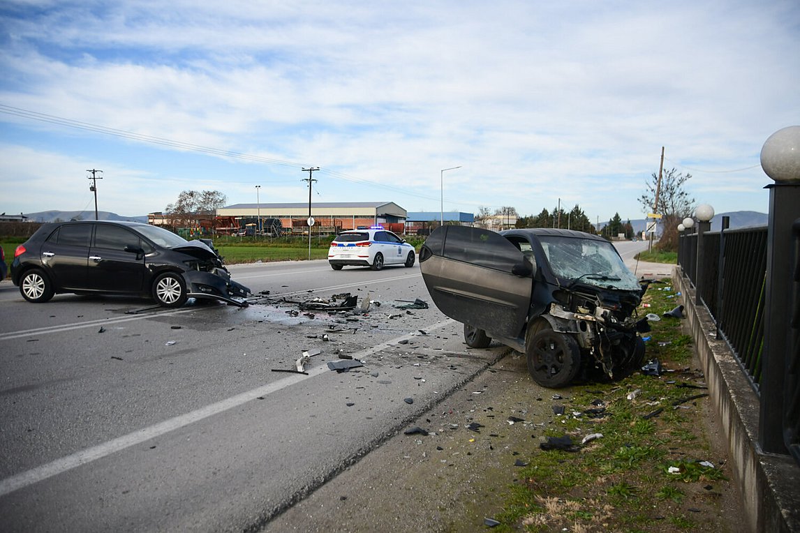 Τραγωδία στην άσφαλτο: Νεκρός 22χρονος – Εικόνες από το σημείο