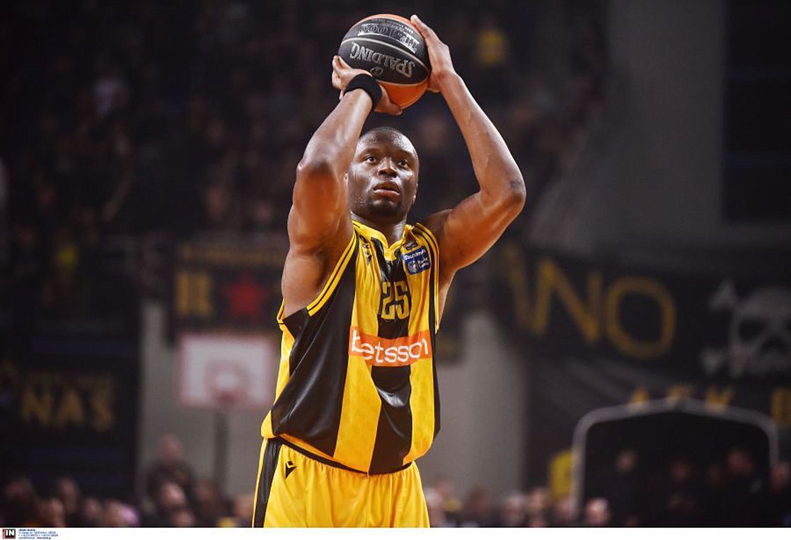 Τέλος ο Καμπενγκέλε από την ΑΕΚ