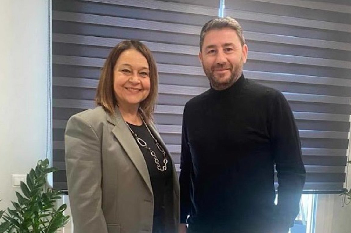 Συνάντηση Ν. Ανδρουλάκη με τη νέα δήμαρχο Καλαμαριάς Χρ. Αράπογλου