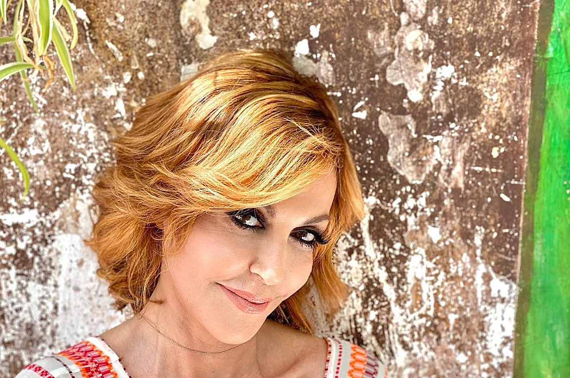 Η Αλεξάνδρα Παλαιολόγου αποχαιρετά το 2023 χωρίς ίχνος μακιγιάζ