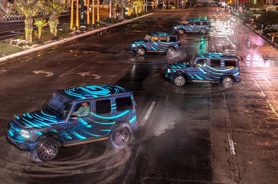 Xορός της Mercedes Benz: Το απόλυτο σπινιάρισμα 360 μοιρών – BINTEO