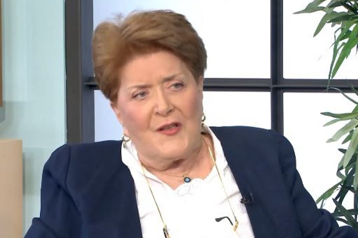 Βάσια Τριφύλλη: «Την περίοδο του καρκίνου τη θυμάμαι ροζ»