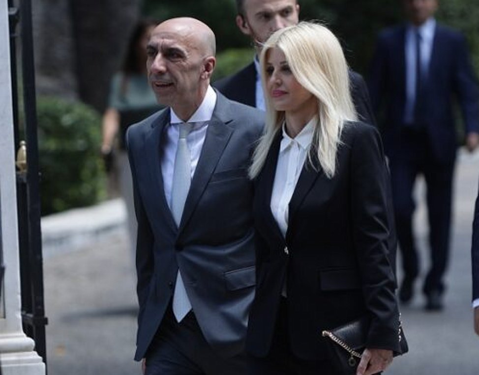 Γάμος αλά… «πολιτικά»