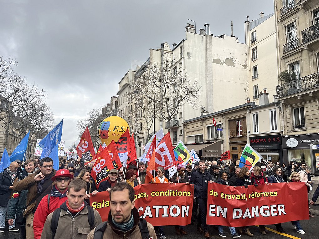 Γαλλία: Απεργιακές κινητοποιήσεις εκπαιδευτικών – Απηύθυναν προειδοποίηση στην κυβέρνηση