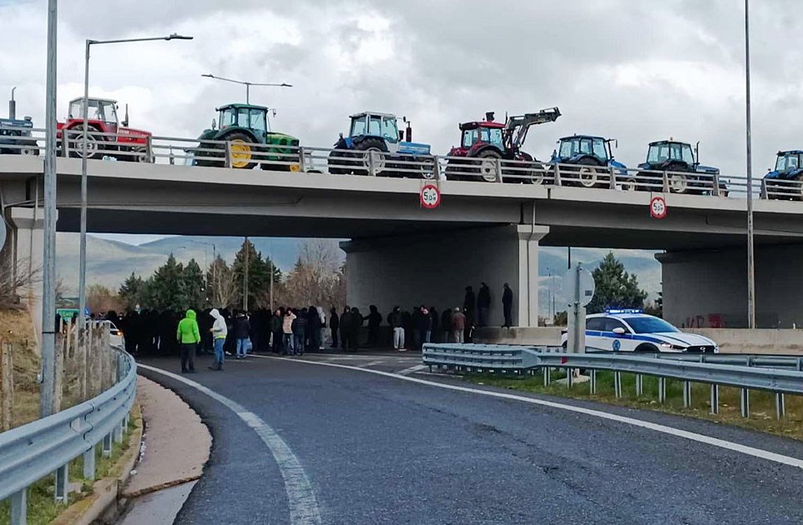 Νέο μπλόκο αγροτών στο Κάστρο Βοιωτίας
