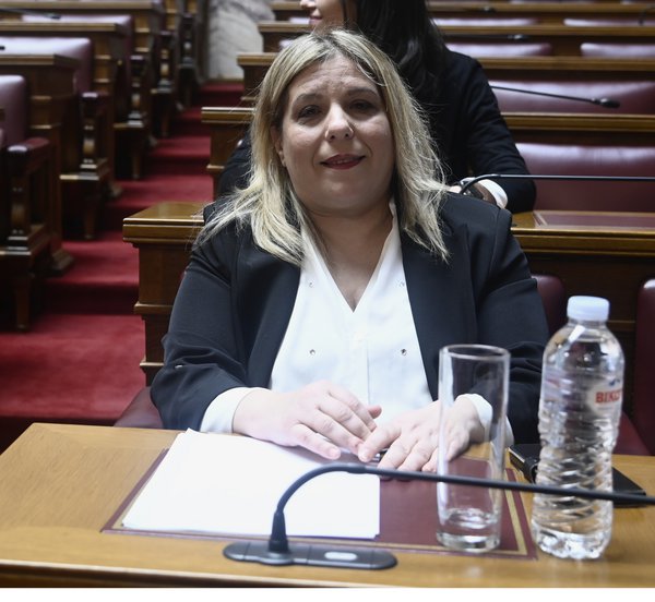 Συρεγγέλα: Αν ψηφίσεις ΠΑΣΟΚ δεν ξέρεις τι θα σου βγει