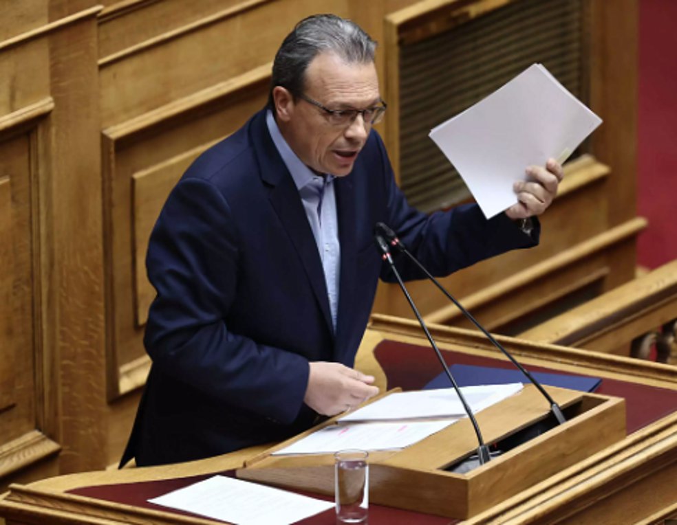 Ν/σ για ομόφυλα ζευγάρια: Ονομαστική ψηφοφορία ζήτησε και ο ΣΥΡΙΖΑ