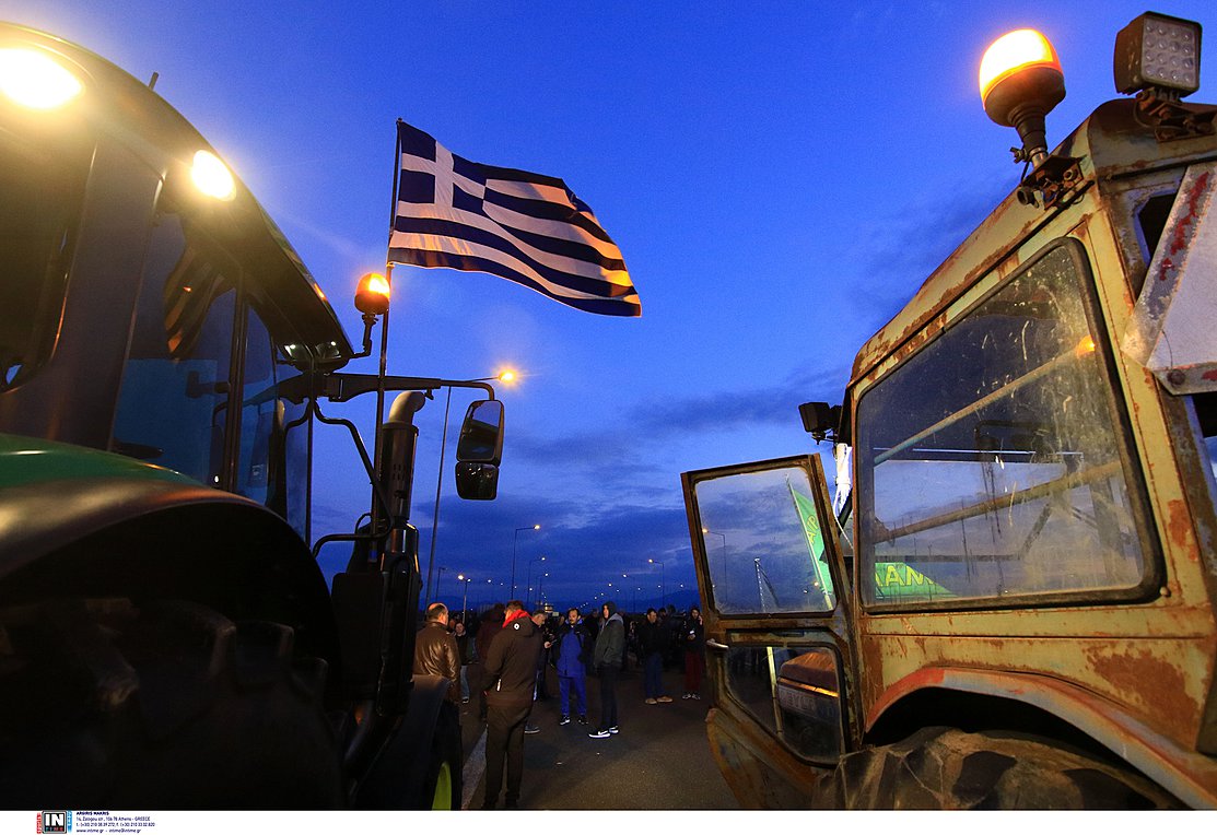 Αγρότες: «Ζεσταίνουν» τα τρακτέρ για την Τρίτη και το συλλαλητήριο στην Αθήνα
