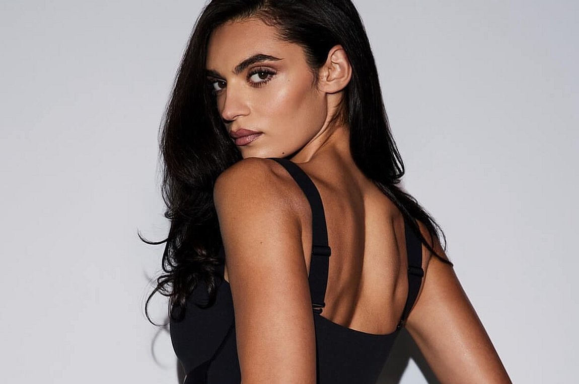 Ακμή στην πλάτη: Από τι προκαλείται και πώς θα την αντιμετωπίσουμε;